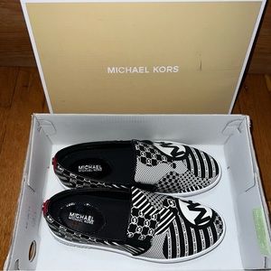 Michael Michael Kors Keaton white and black slip-on. Sz 5 Brand new in box. NWT